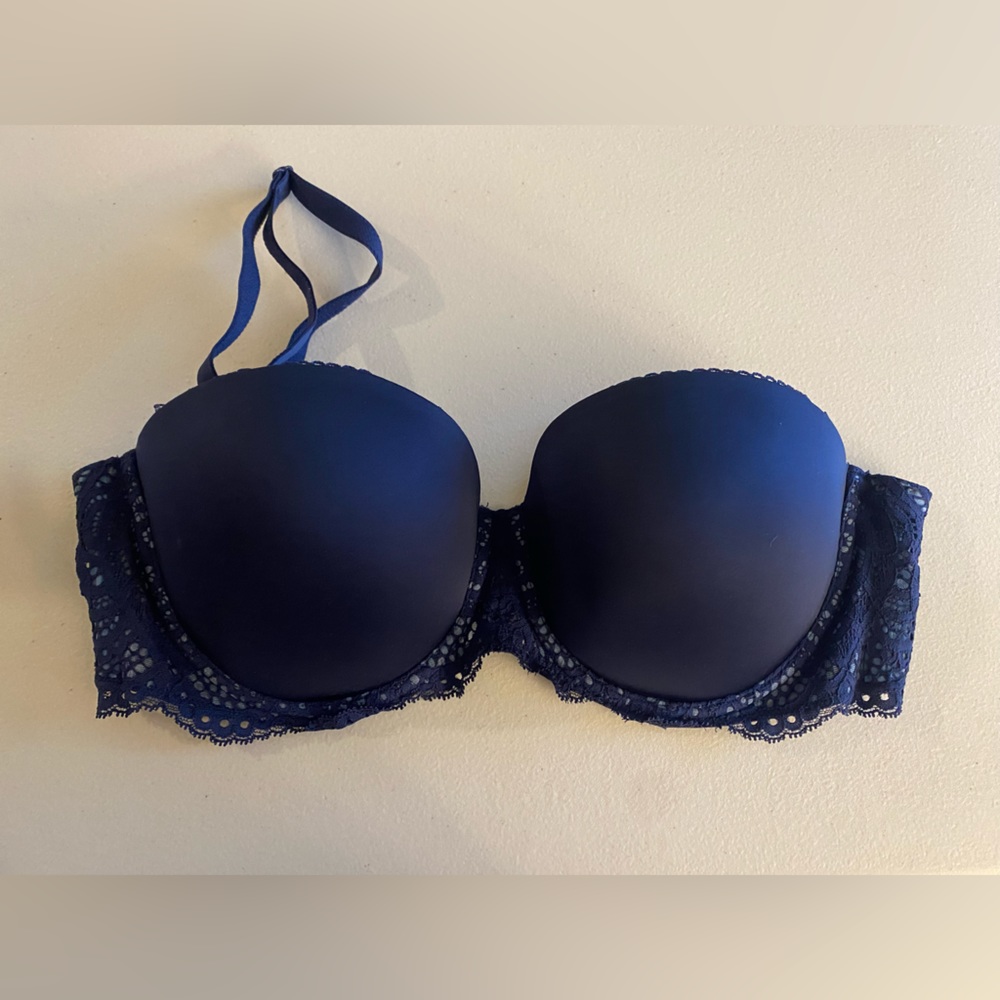 Romantic strapless bra.